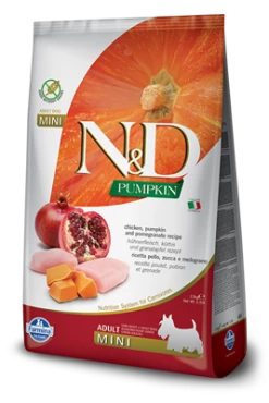 Farmina N&D Pumpkin Grain Free Canine CHICKEN AND POMEGRANATE ADULT MINI 800g + GRATIS TRIXIE Hundekotbeutel 4 Rollen